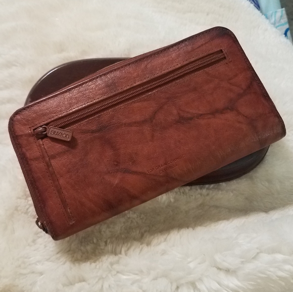 Vintage Buxton Wallet - Picture 10 of 16